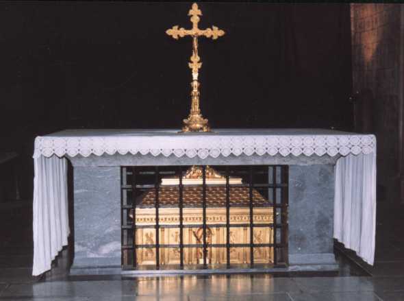 Tombeau de Saint Thomas d'Aquin Tombeau de Saint Thomas d'Aquin