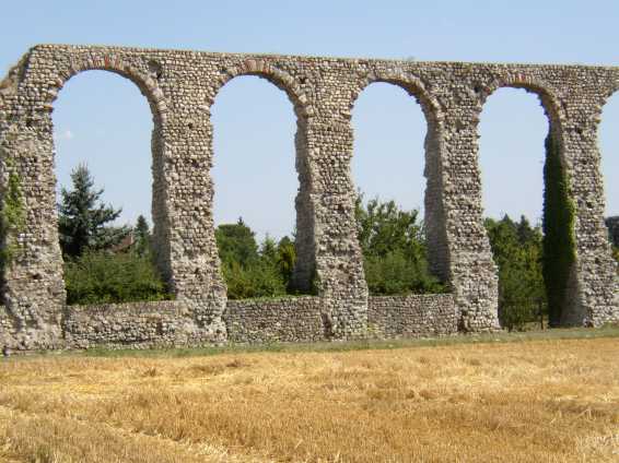 Aqueduc romain